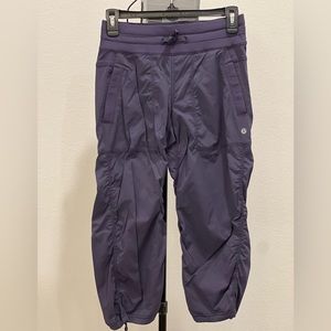 Lululemon Dance Studio Crop pant 6 jogger lined